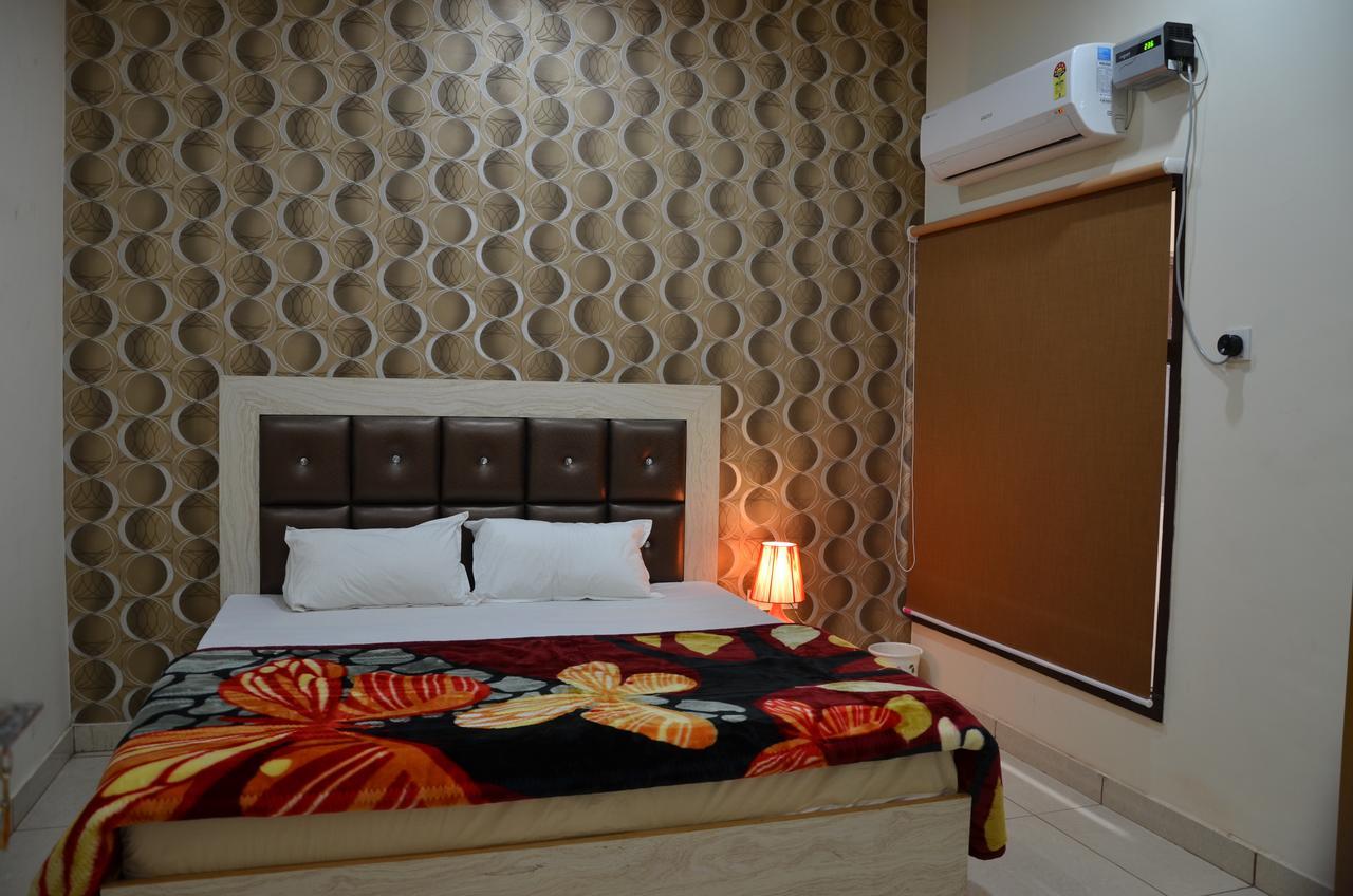 Heaven Blu Hotel & Resort 阿姆利则 外观 照片